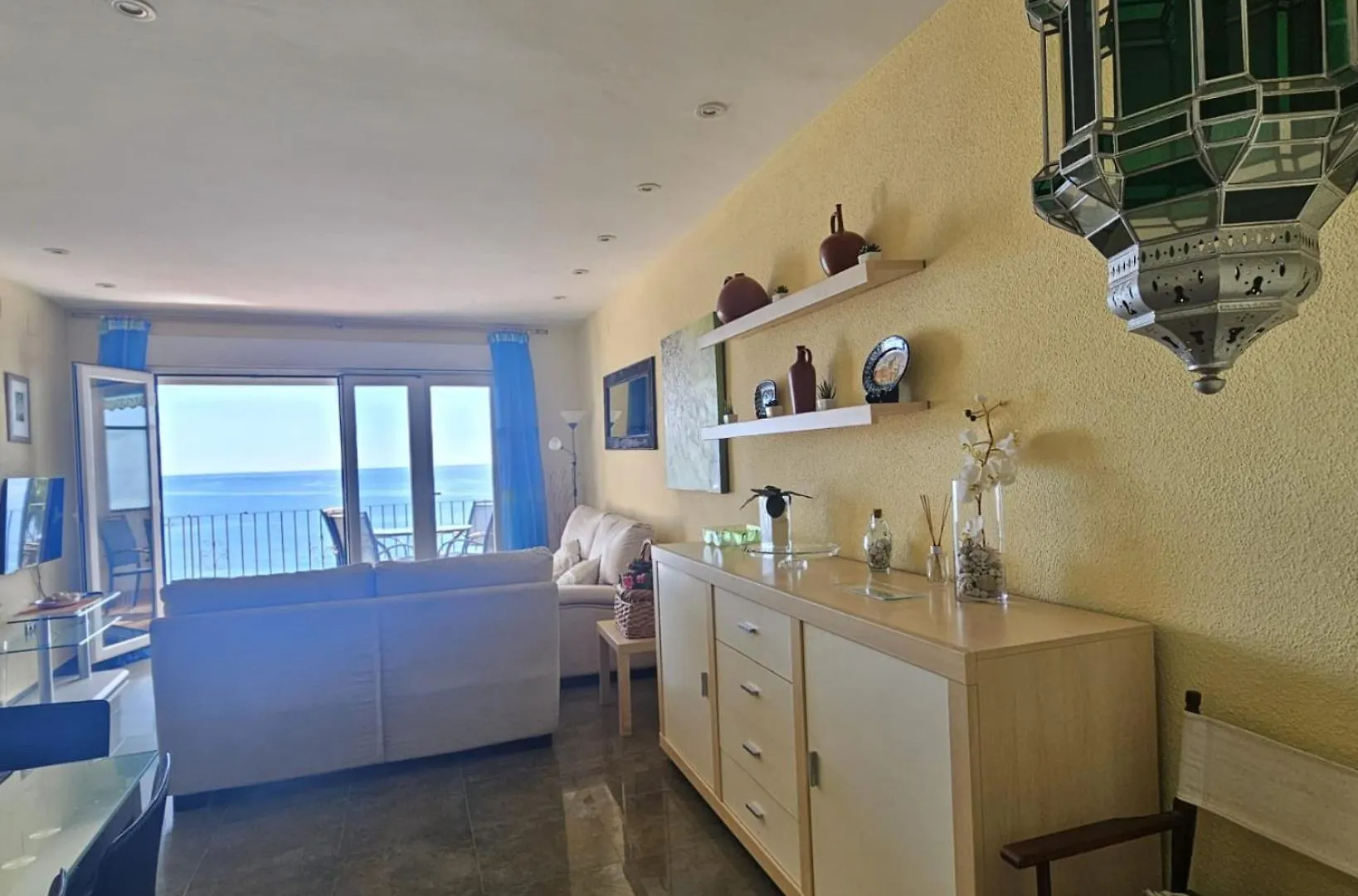 Primera Linea De Playa Espectacular, 3 Dormitorios Almuñécar Appartement