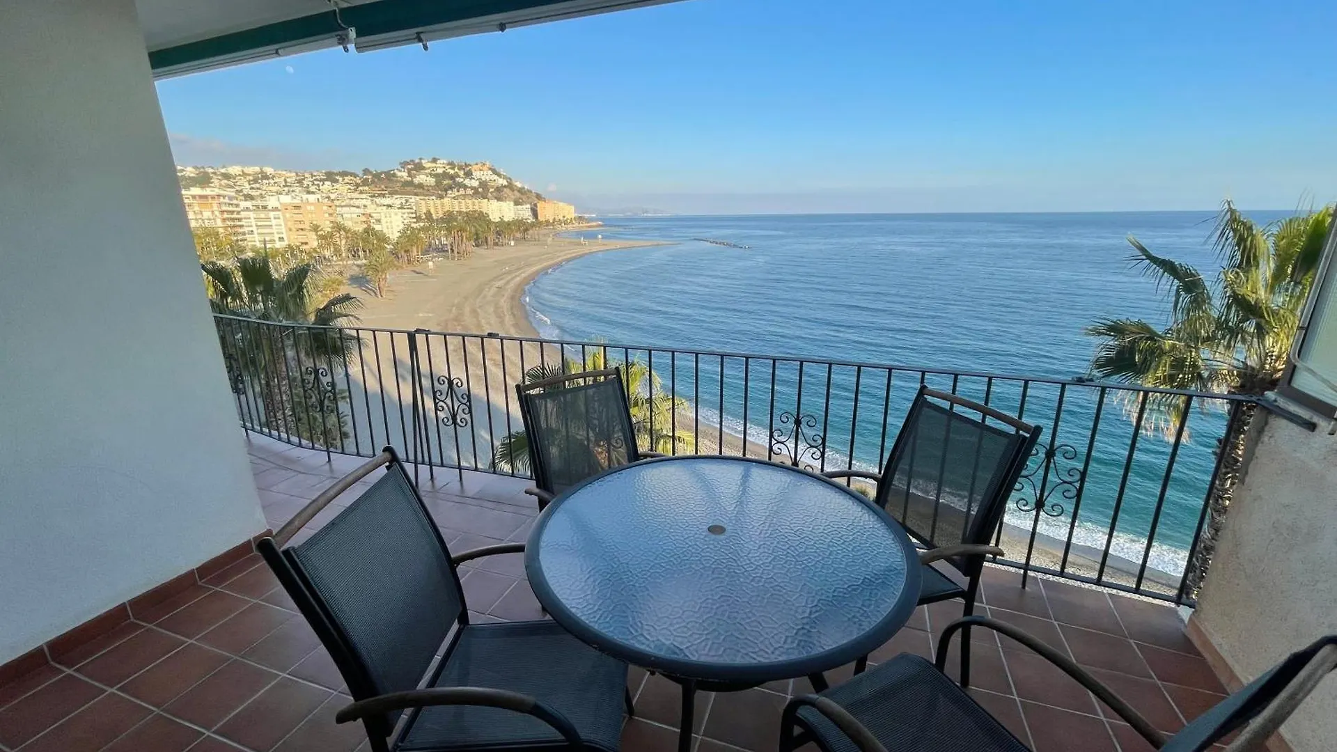 Primera Linea De Playa Espectacular, 3 Dormitorios Almuñécar Španělsko